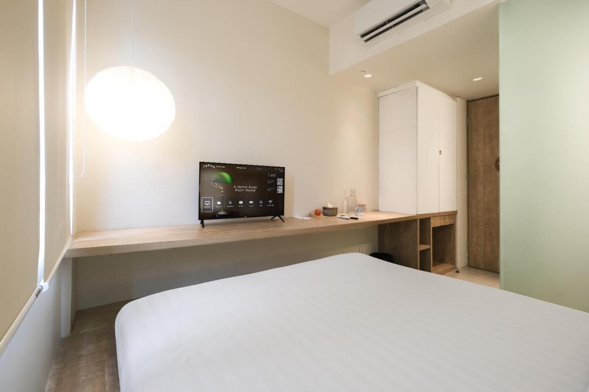 Teduh Simatupang Jacarta Quarto foto